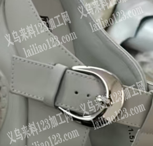 采购如图鞋扣，内径2.2cm银色谁有，微