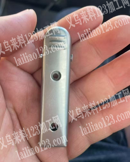 需要冲压或者压铸的工厂，要做这款产品50