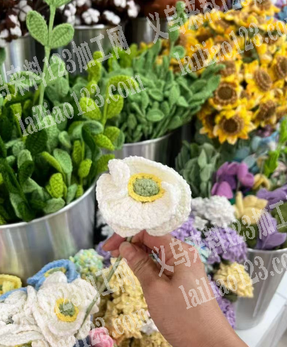 大量毛线钩针花朵的订单，如图，寻找在有做