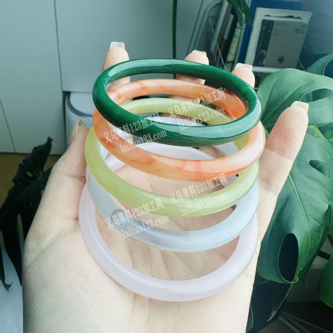 手镯订单，附图片，寻找专业做琉璃树脂手镯