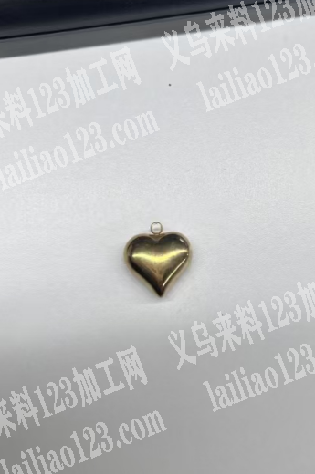 不锈钢，空心吊坠订单，如图，爱心桃款式的