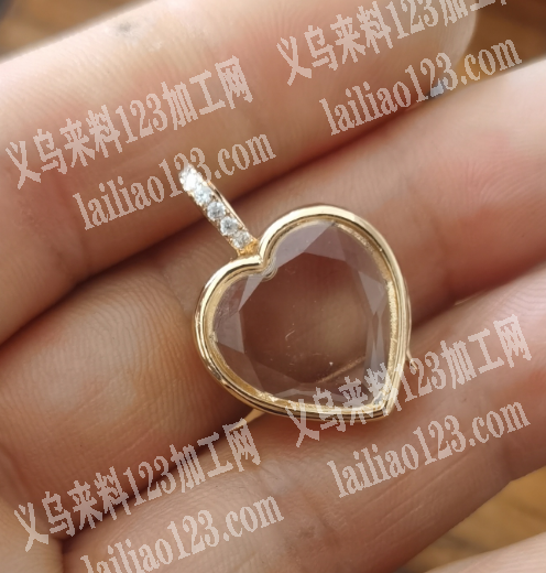 这个吊坠上的玻璃，谁家可以做，请联系详谈