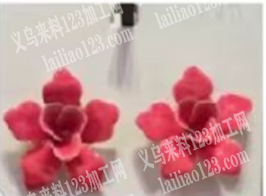 公司寻找如图花朵抓夹，寻找成品，有货的联
