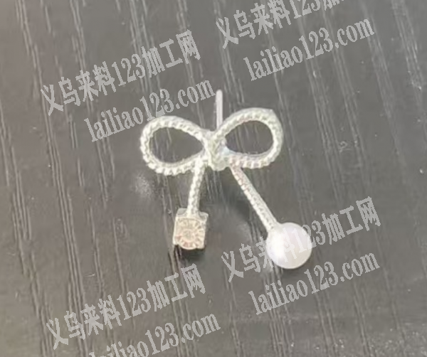 合金的蝴蝶结耳环订单，如图，寻找有模具的