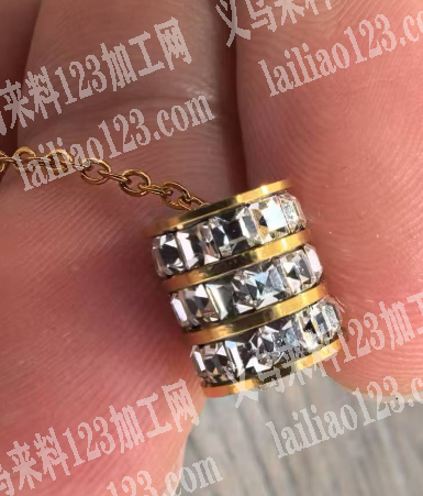 需要手工点钻的加工厂，项链上的配件点钻外