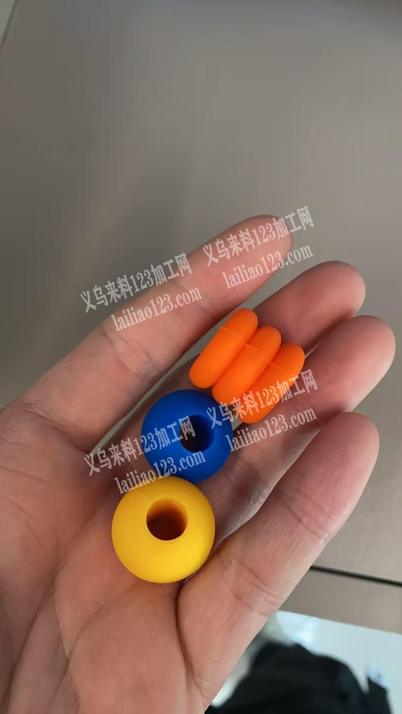 寻找这种硅胶绳扣的现货，有的联系