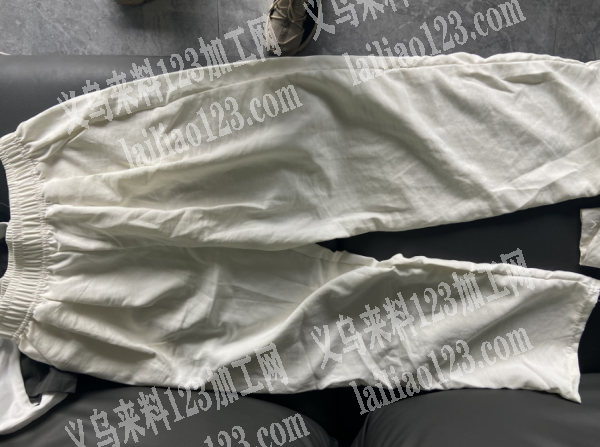 50000左右裤子订单外发加工，如图，寻