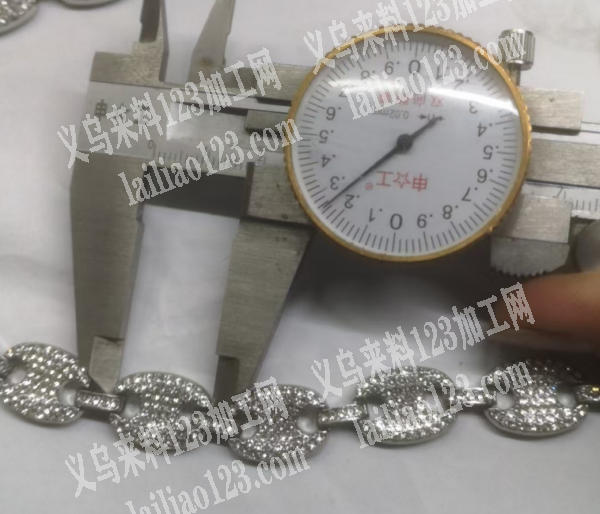 合金饰品订单，寻找谁家可以做，请联系详谈