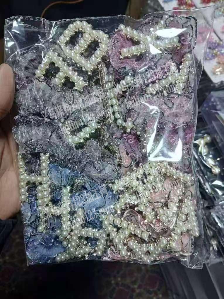 字母饰品辅料，有订单，寻找厂家，请联系详