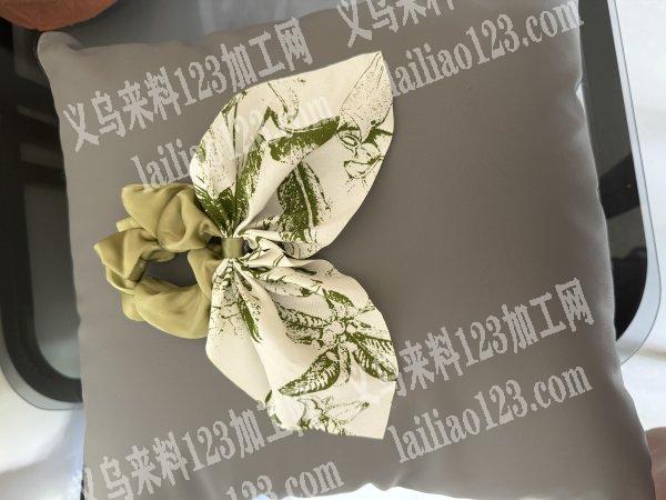 头绳上缝这个小配饰，义乌本地的可以拿回家