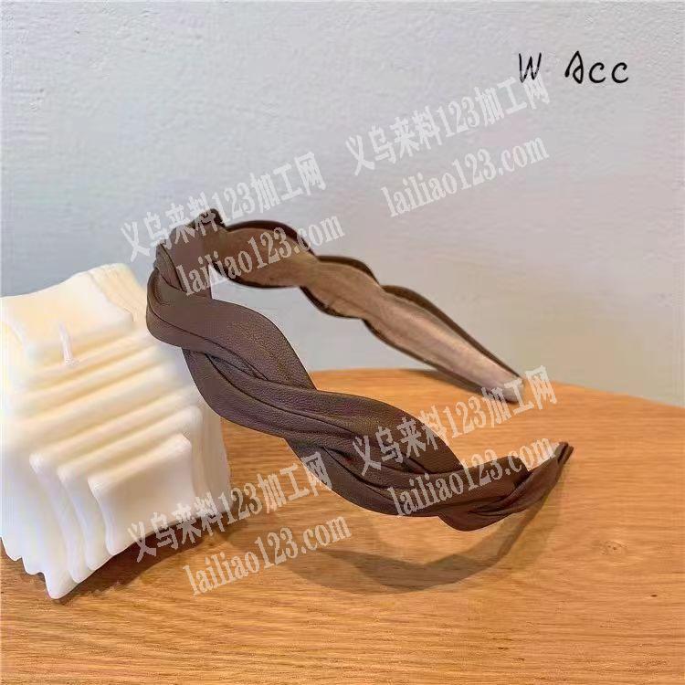 公司有发箍手工活外发，能做这两款加工点速