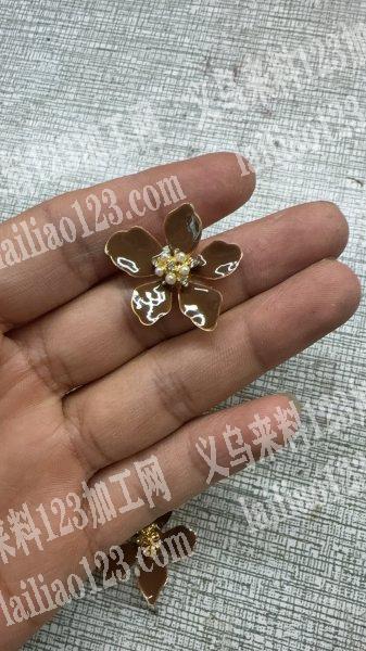 承接各种饰品手工滴油抹黑博涂加工，质量保证，