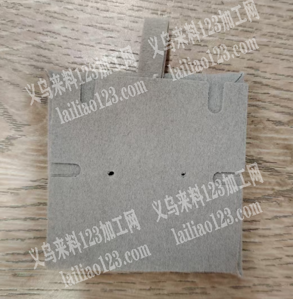 《长期合作》首饰盒里的内托订单，如图，可