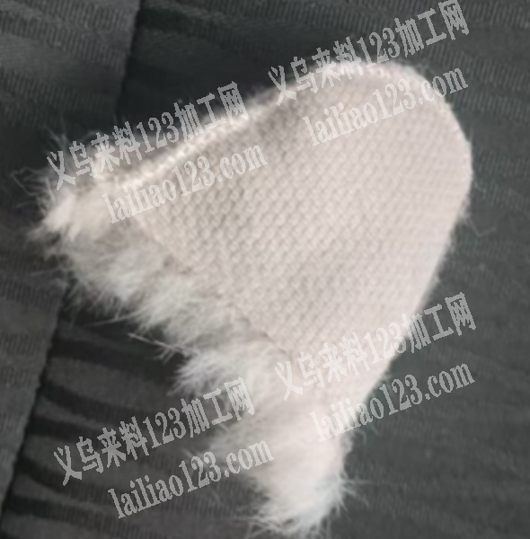 毛绒耳朵的锁边外发加工，如图，寻找能做的