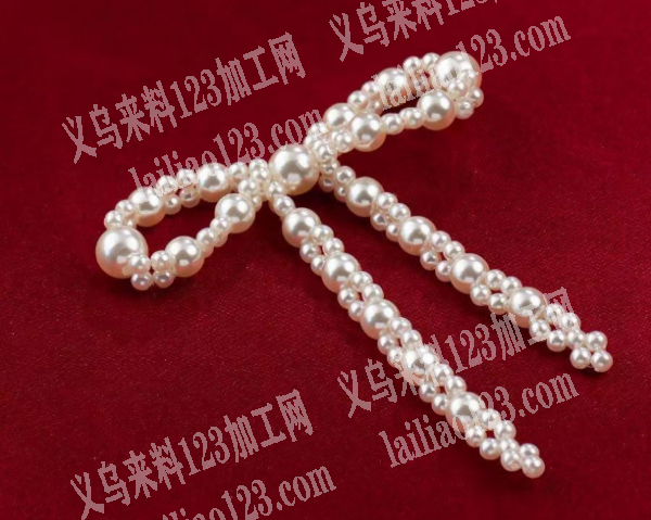 好几万穿米珠编织蝴蝶结的手工活，如图，寻找会做