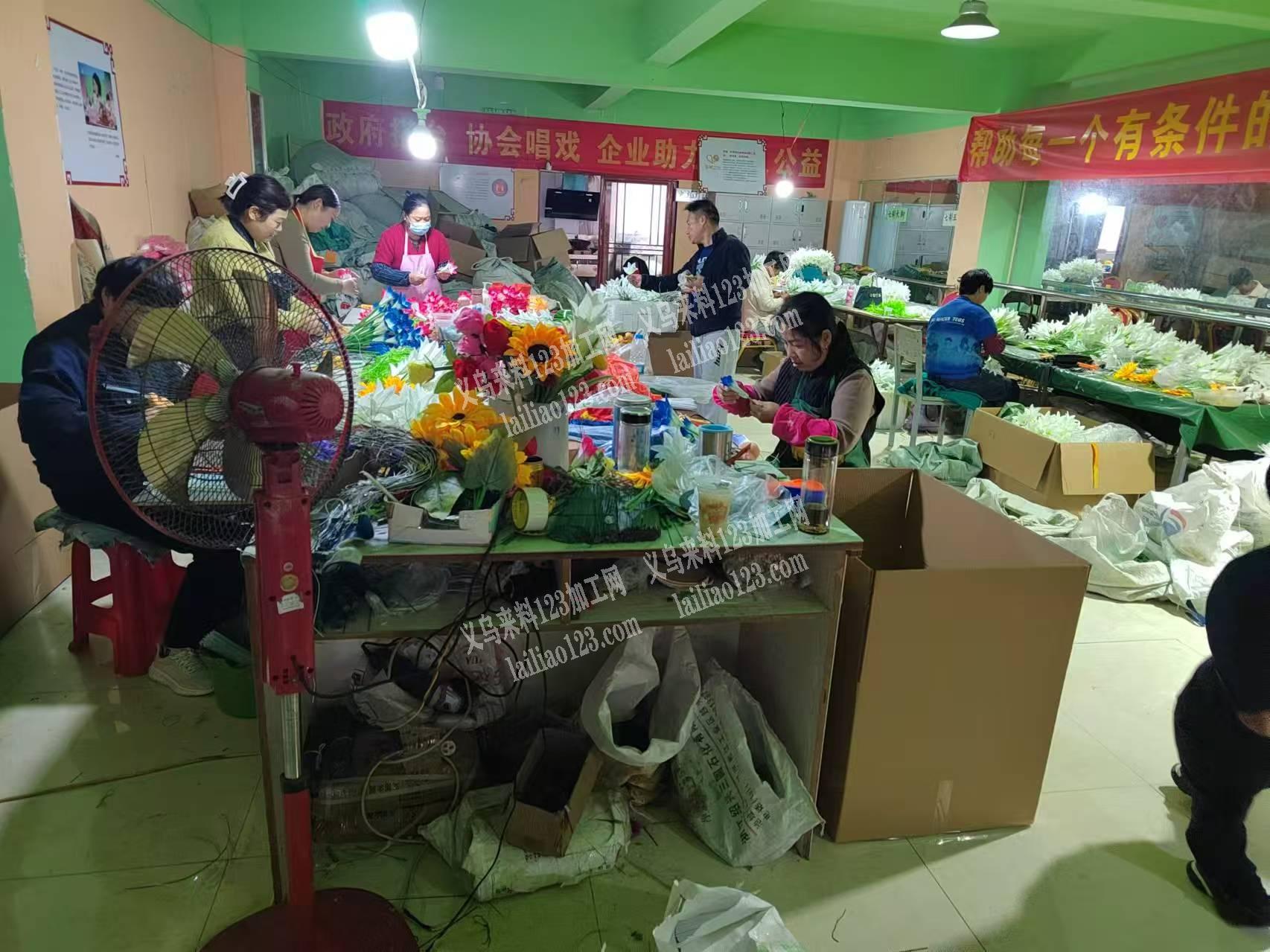 接什么包装活，组装，胶枪，毛绒玩具都可以