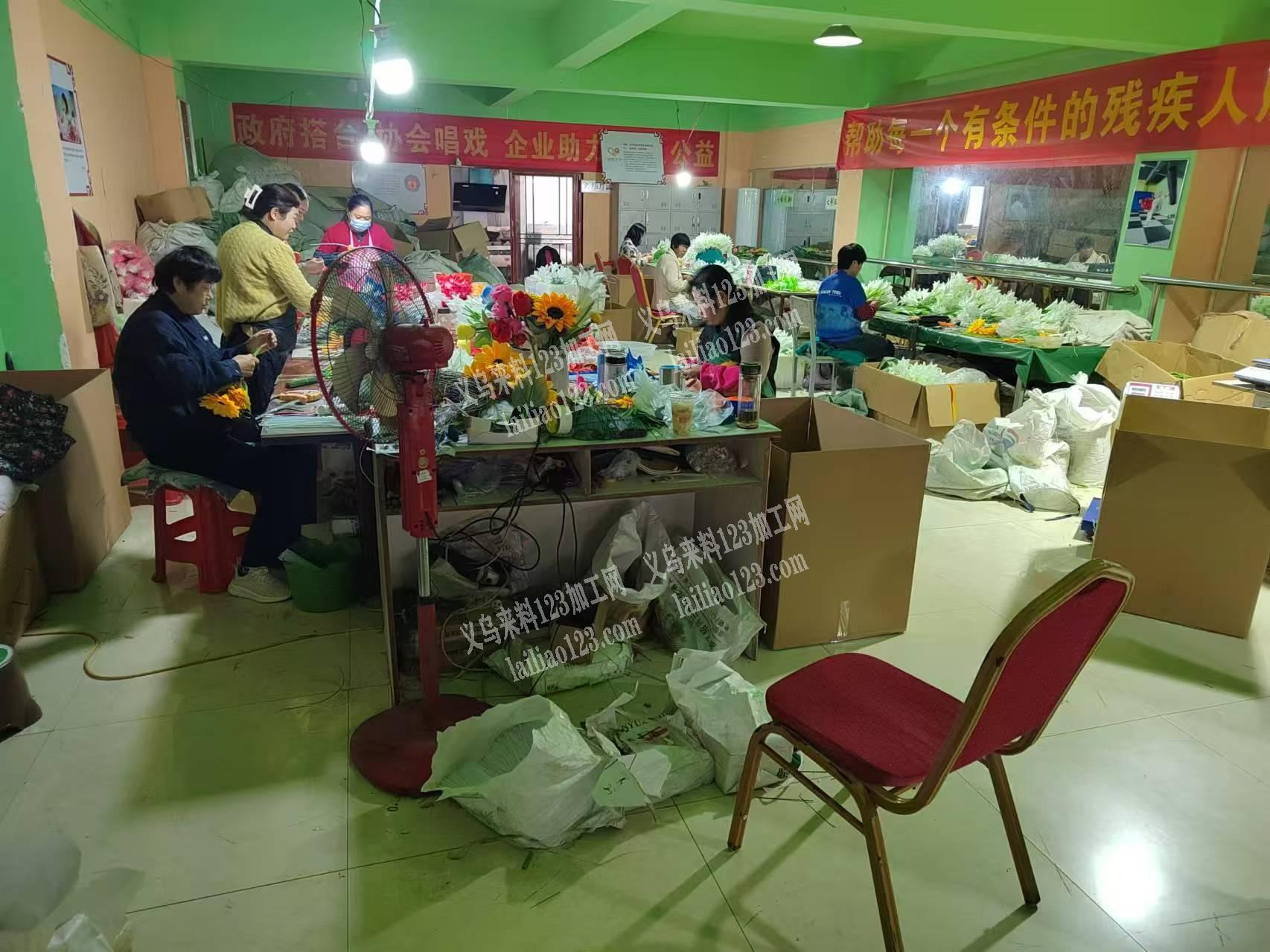 接什么包装活，组装，胶枪，毛绒玩具都可以
