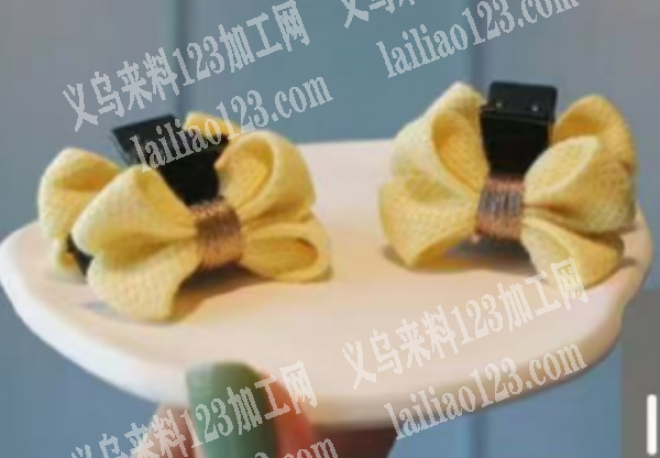大量如图布艺蝴蝶结订单，寻找厂家，有货的