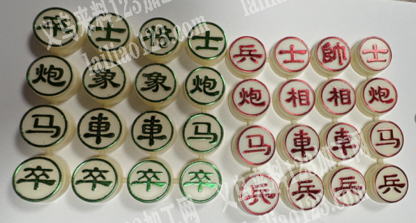 公司有订单，寻找生产厂家，这个是塑料片的
