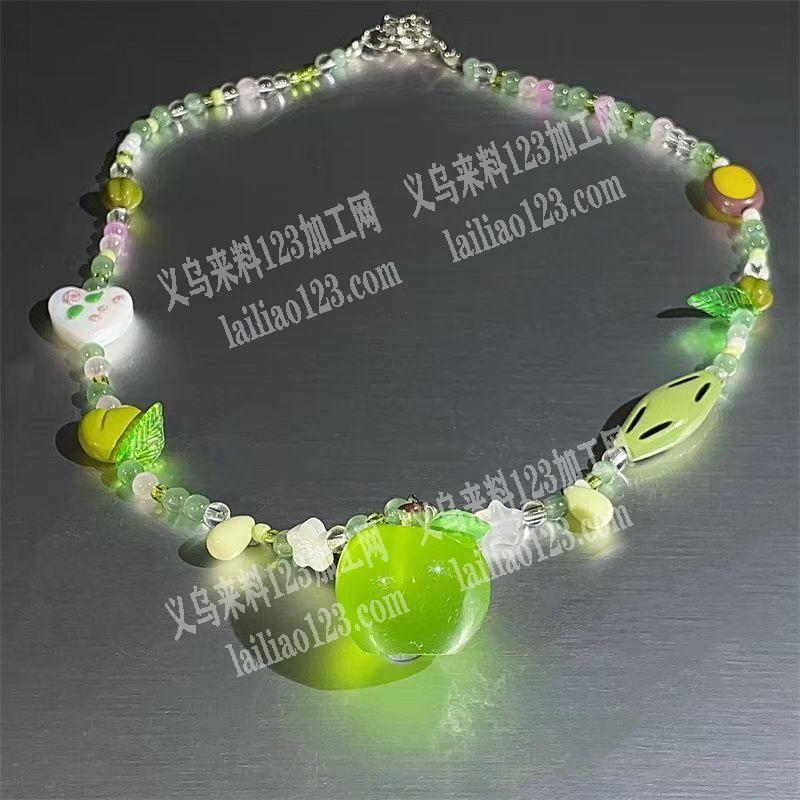 饰品穿珠子的手工活外发加工，如图，寻找会