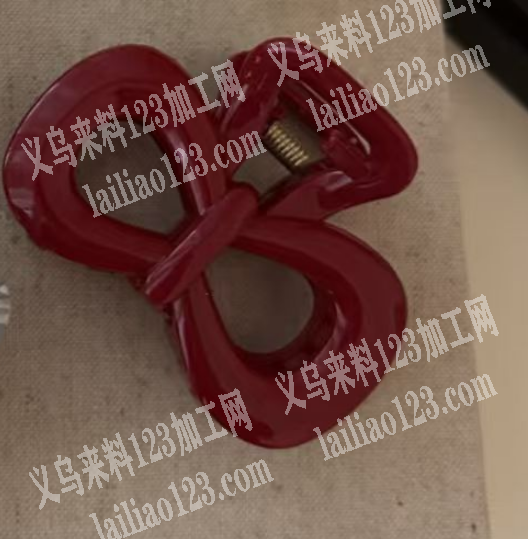 如图2款抓夹订单，成品订单。，大量抓夹订
