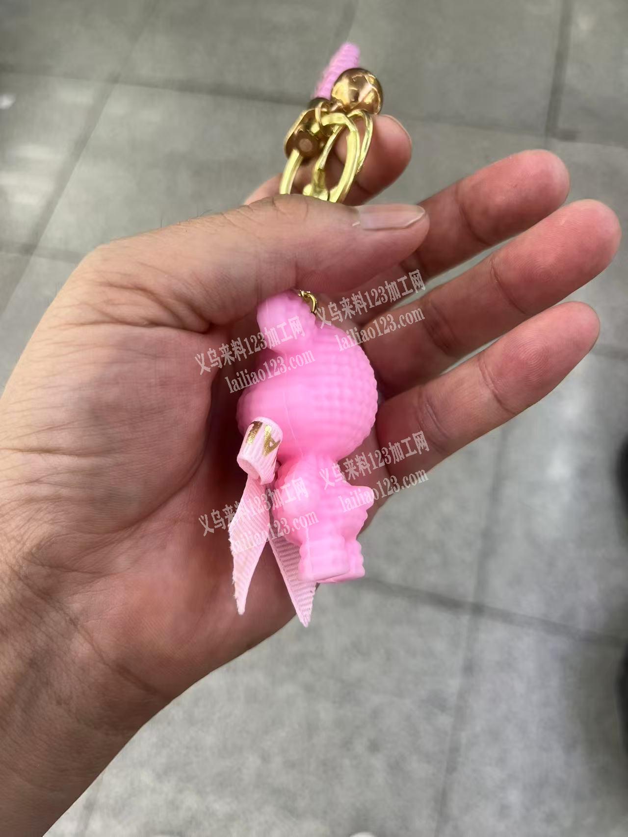 找这个软胶小熊的配件，大概万把个，后续长