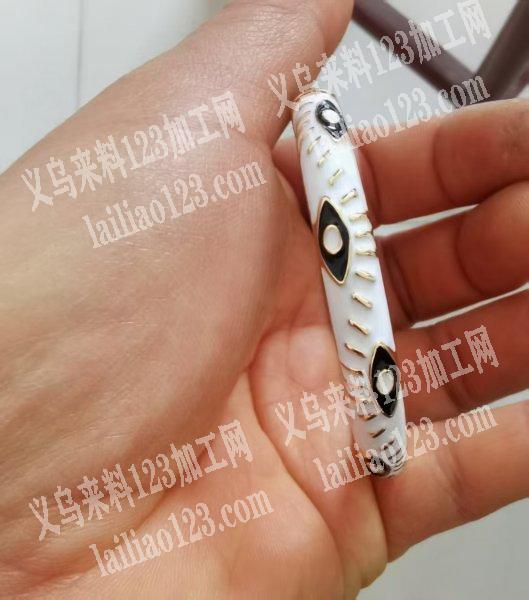 承接各类饰品、工艺品手工滴油