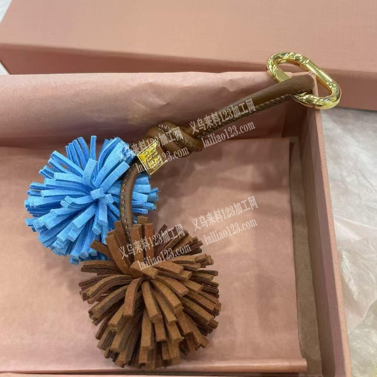 商贸城****店面大量手工流苏外发加工，