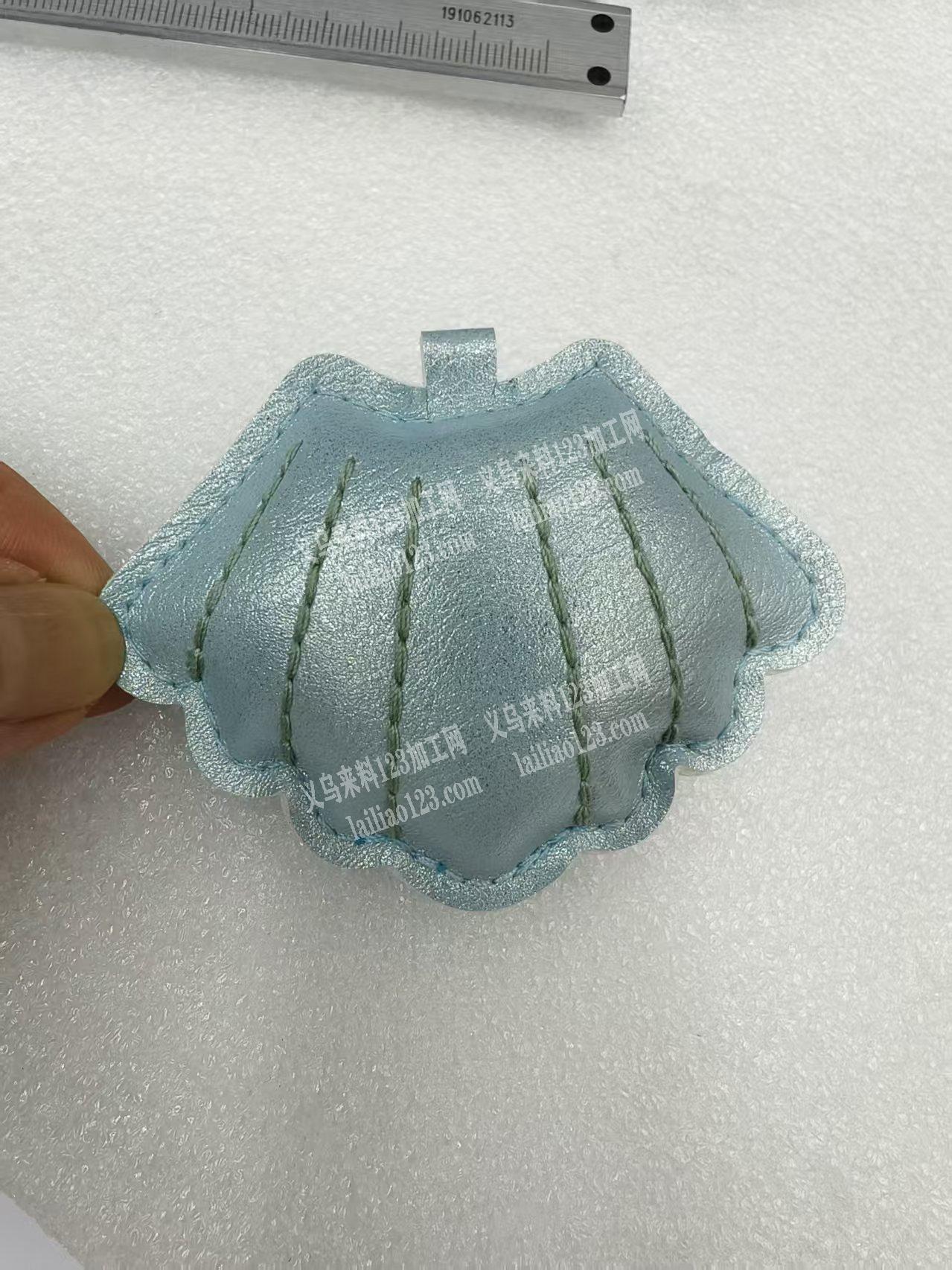 商贸城充棉的皮革挂件订单，如图，找如图专