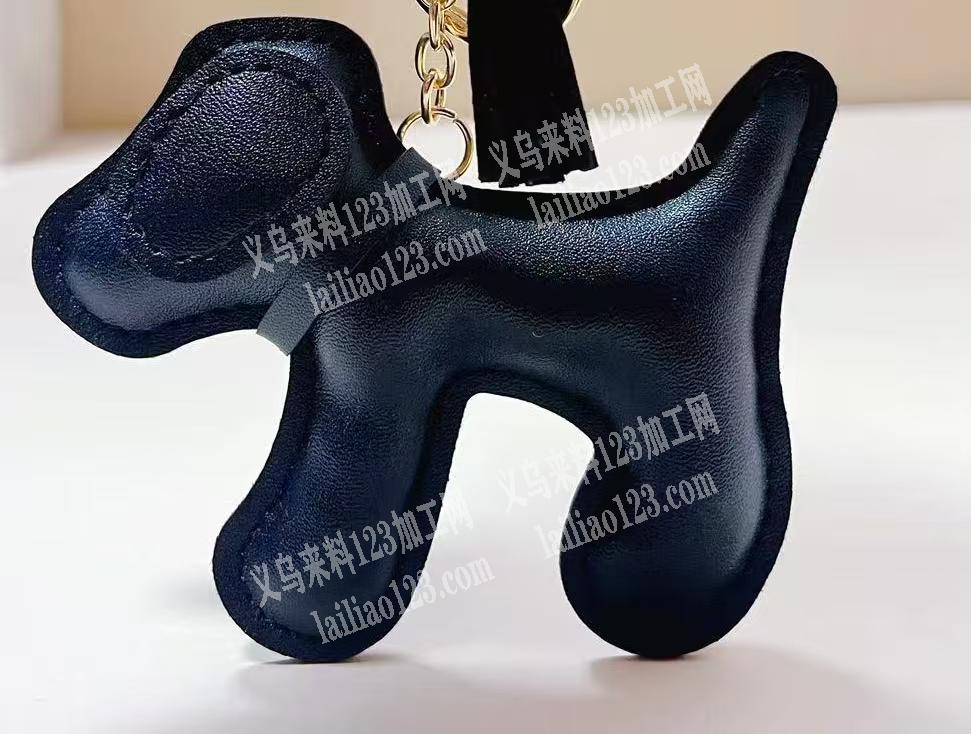 商贸城充棉的皮革挂件订单，如图，找如图专
