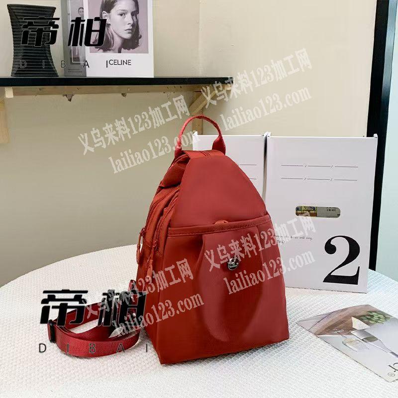 这个多功能时尚女包订单，寻找专业做这个胸