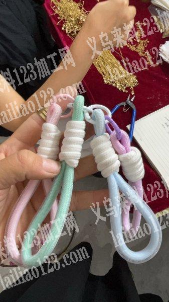 承接各种手工饰品，弯针挂圈穿珠夹包扣，手