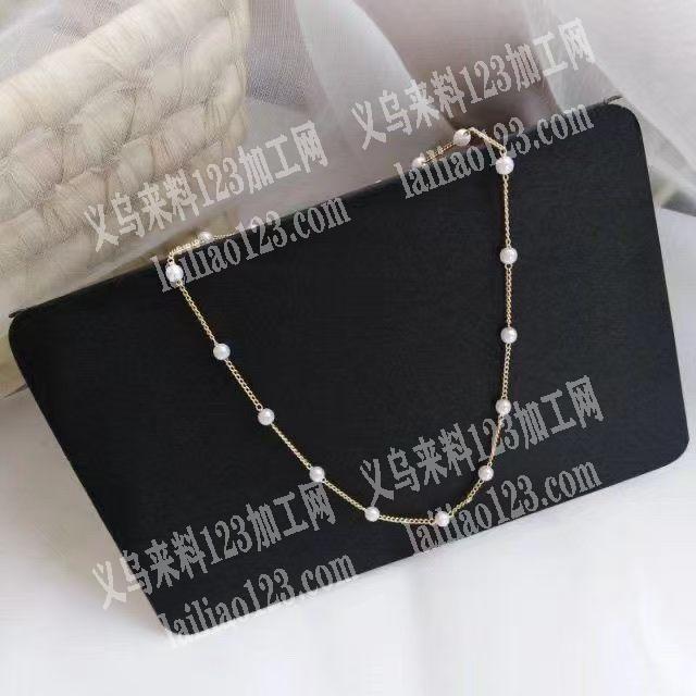 珍珠链条，定位珍珠的项链成品订单，如图，