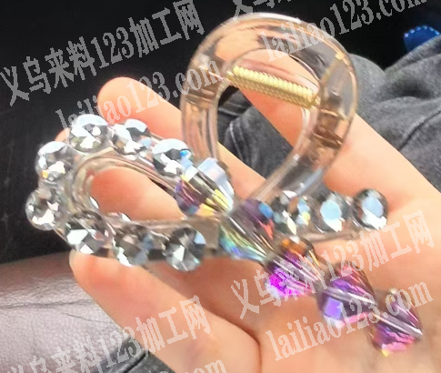 注塑胚子订单，如图，寻找这个抓夹的胚子毛
