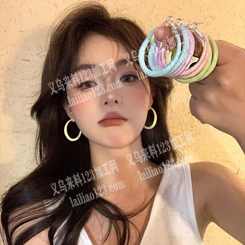 采购如图夸张耳环成品，需要现货，寻找厂家