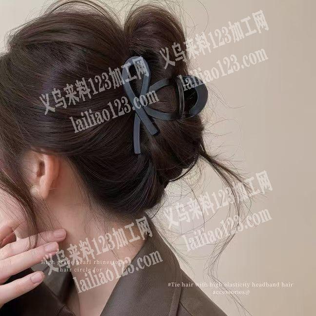 大量如图塑料注塑的抓夹订单，寻找专业做这