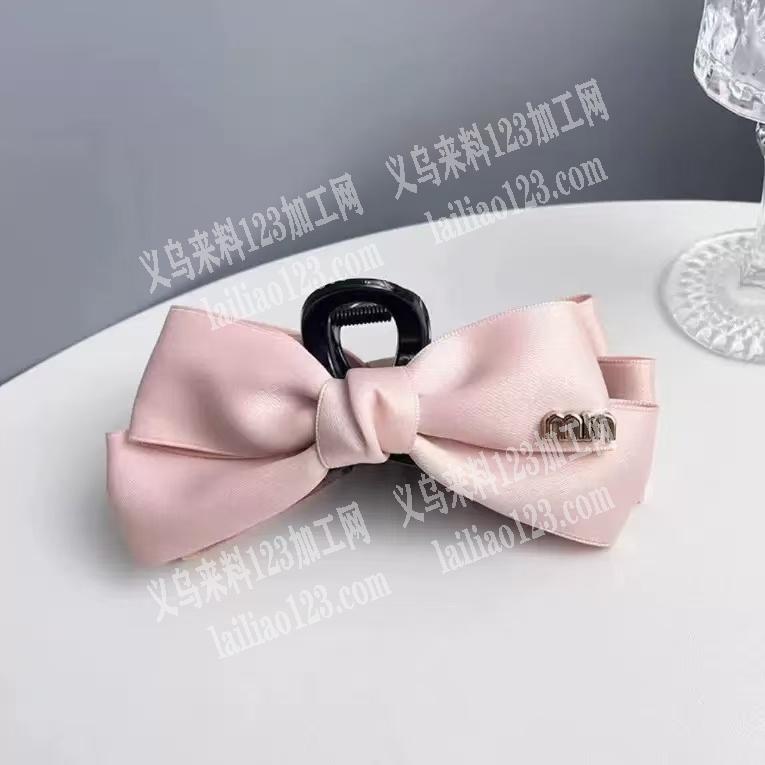 寻找布艺蝴蝶结工厂，有订单，请联系详谈