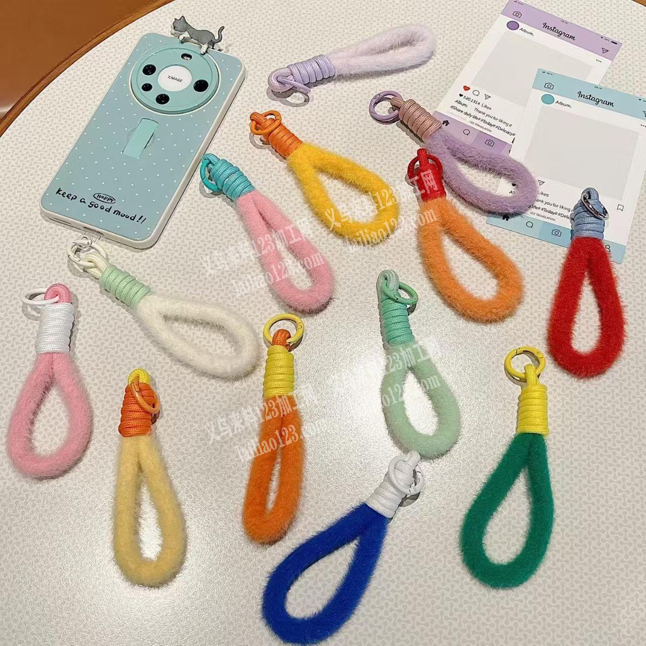 毛绒绕线的钥匙扣挂件订单，如图，寻找加工