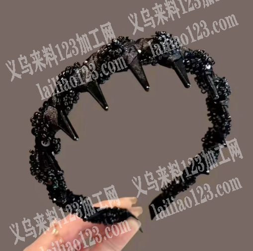 长期有手工活外发，如图，绕布条+包扣头的