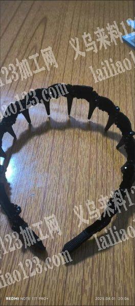 大量手工绕布条的发箍成品订单，如图，寻找