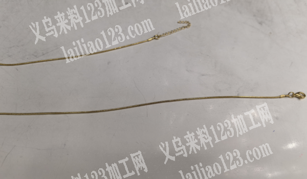 《大量订单》公司寻找蛇链厂家，如图，有订
