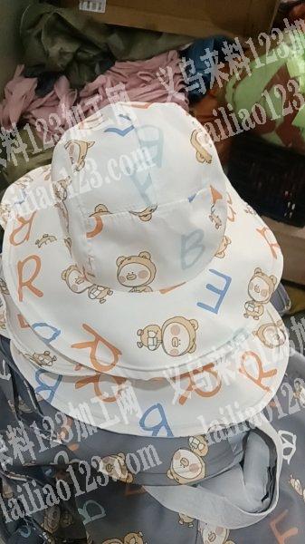 承接各种拼车，春夏秋冬，帽子，有要做冬款的可以联系，两件套，