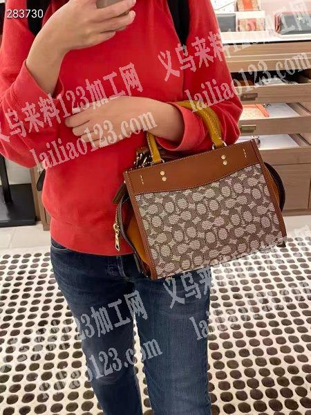 承接各类箱包手袋出格设计打板接单