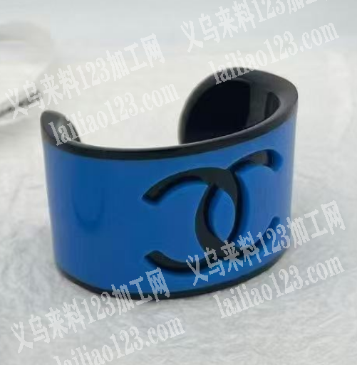 寻找专业做手镯的工厂合作，请联系详谈。有