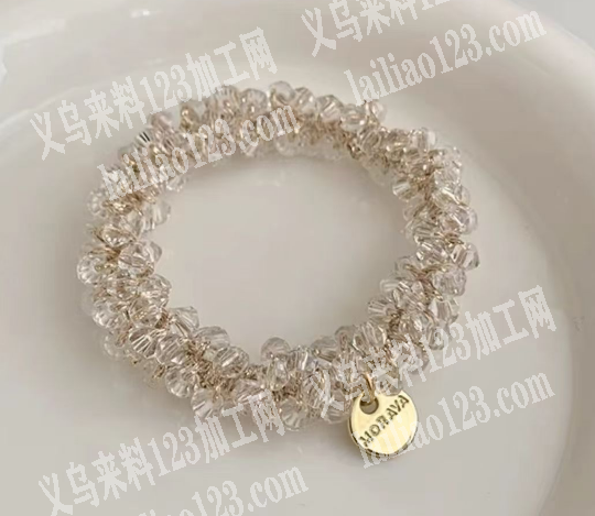 穿珠子钩针的发圈手工活。寻找会做的加工厂