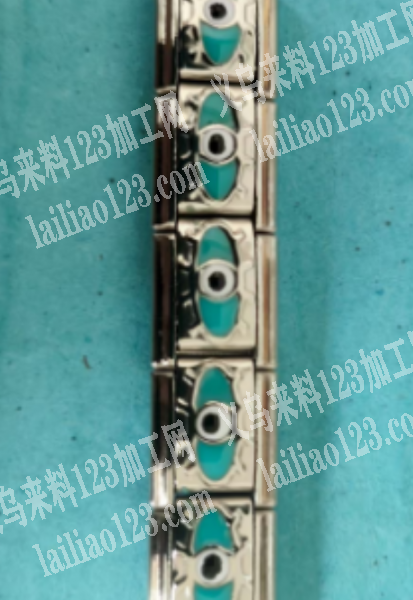 手工丝印外发加工，如图，这个中间的小黑点