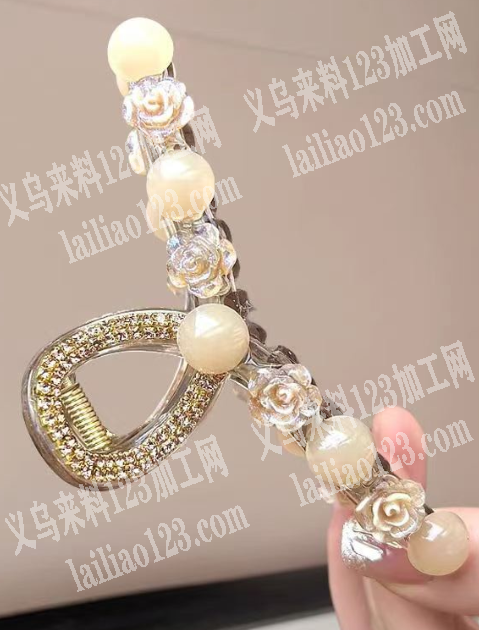如图爆款抓夹订单，寻找成品工厂，请联系详