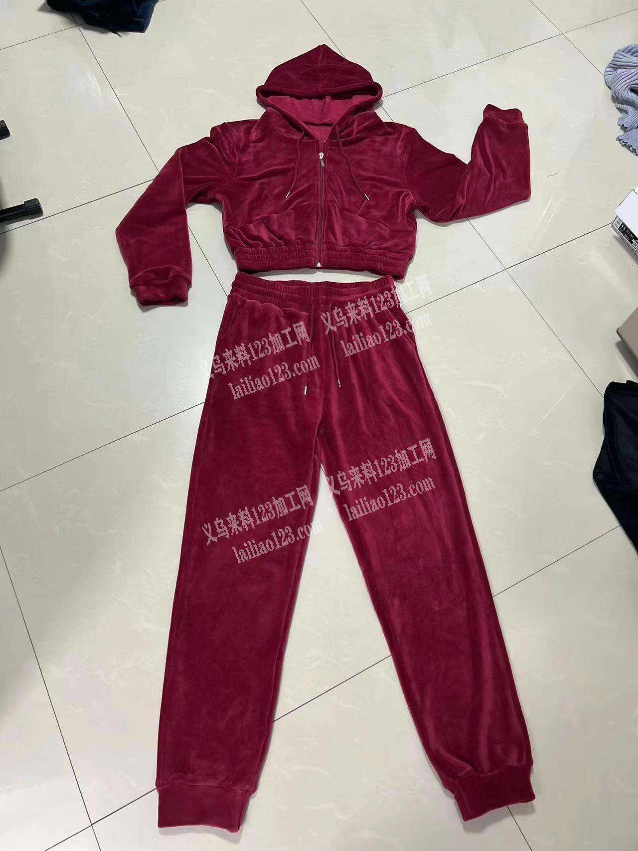 专业服装生产10年。可以打扮版。工厂有130个车位
