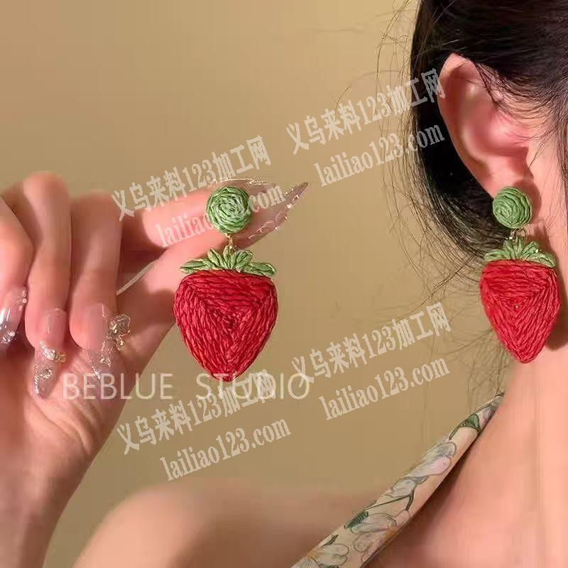 手工编织拉菲草耳环订单，如图，寻找会做的