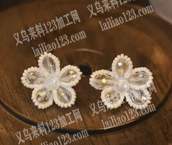 穿米珠编织花朵订单，如图，水晶珠米珠手工